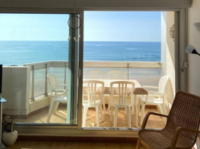 Palavas : T2 Cabine en Front de Mer avec Balcon et Parking, Proche Centre et Commerces - FR-1-559-11